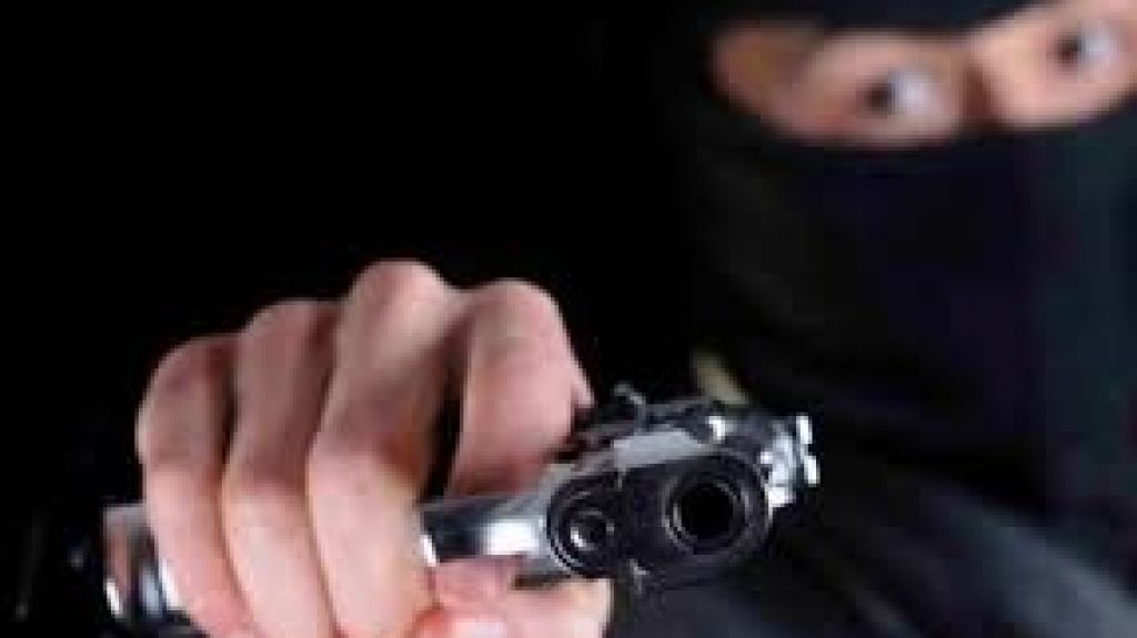  Asaltan mujer en centro comercial de Humacao 