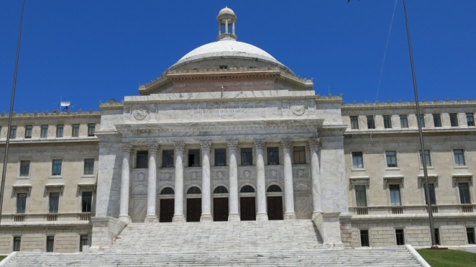 CÃ¡mara constituirÃ¡ una "ComisiÃ³n Total" para atender necesidades de Puerto Rico