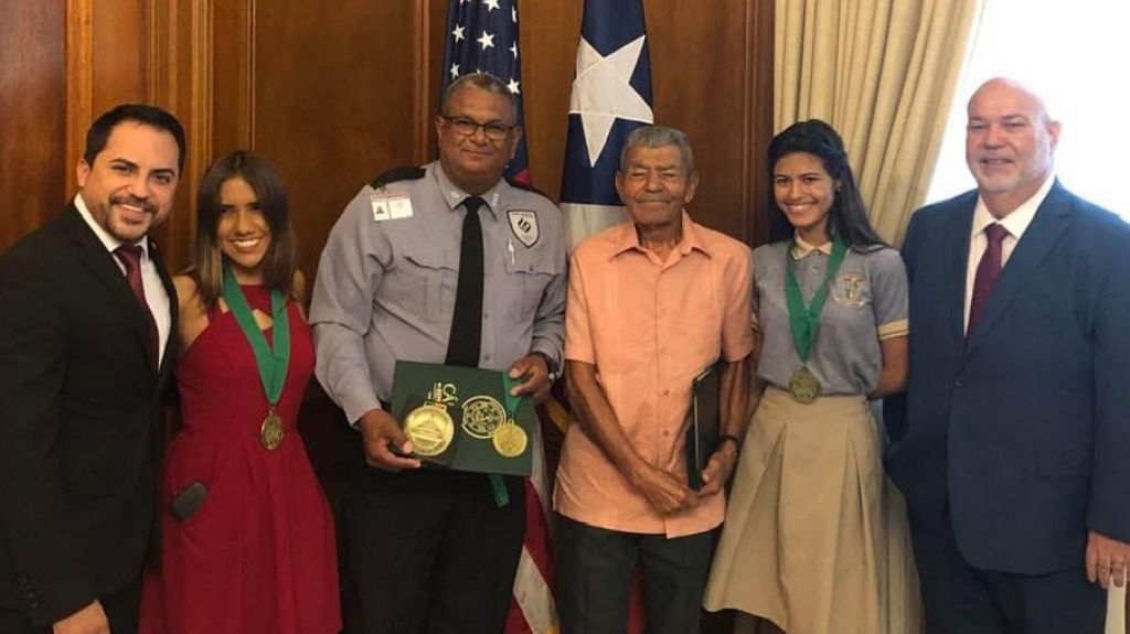  Honran en el Capitolio a maratonista de 91 a&ntilde;os 