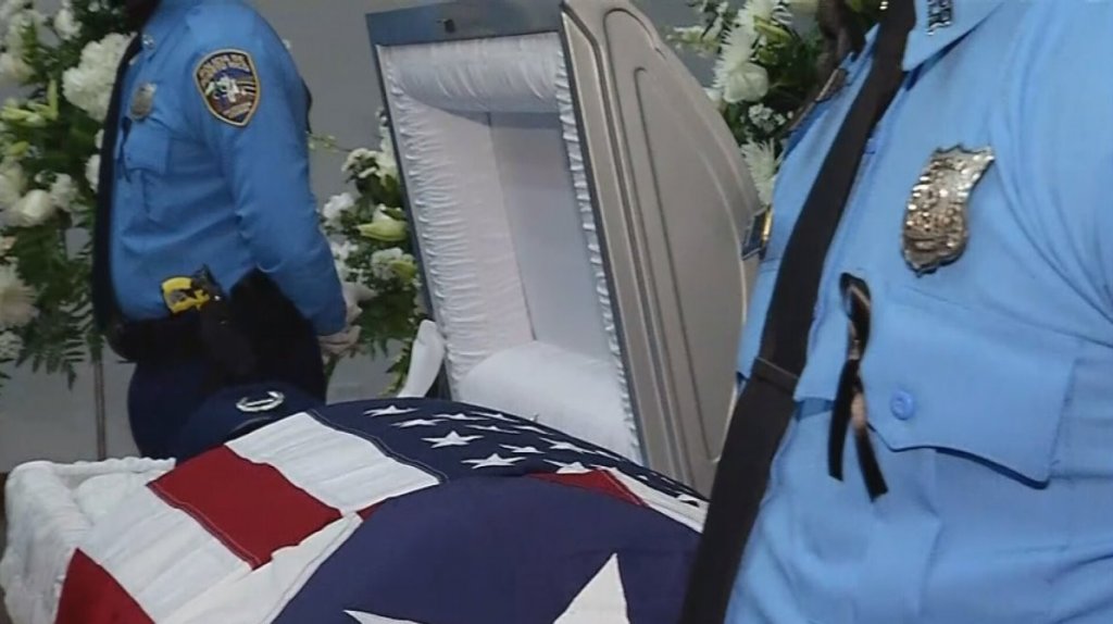  Gobernador decreta tres d&iacute;as de duelo por fallecimiento de polic&iacute;a en cumplimiento del deber 