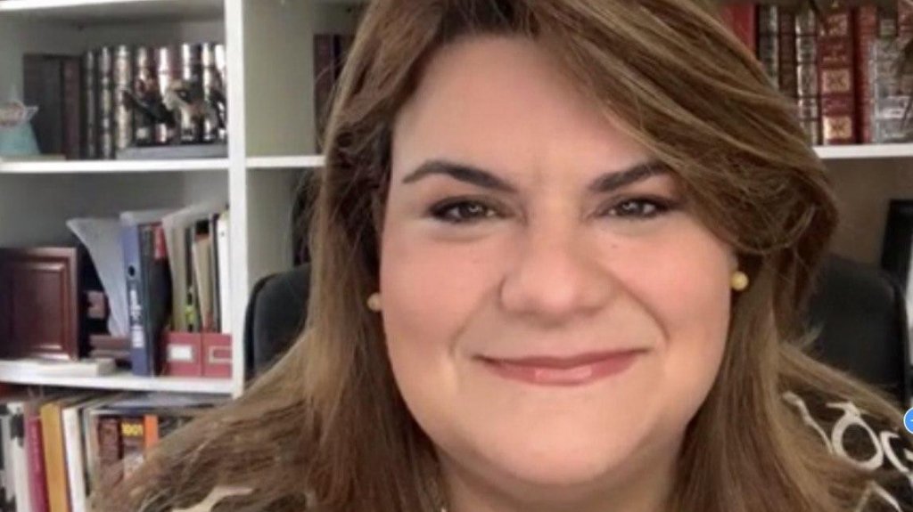  Jenniffer Gonz&aacute;lez se re&uacute;ne con oficiales delCenso para discutir el porcentaje de respuesta en la Isla 