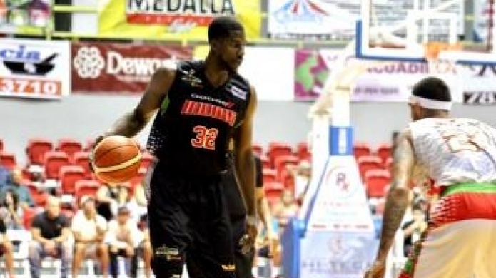 Amplio dominio de los Santeros sobre los Indios: 112-88