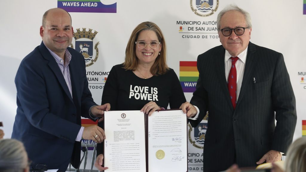  Alcaldesa de San Juan y Waves Ahead anuncian Primer Centro de Ayuda para el Adulto LGBTT en Puerto Rico 
