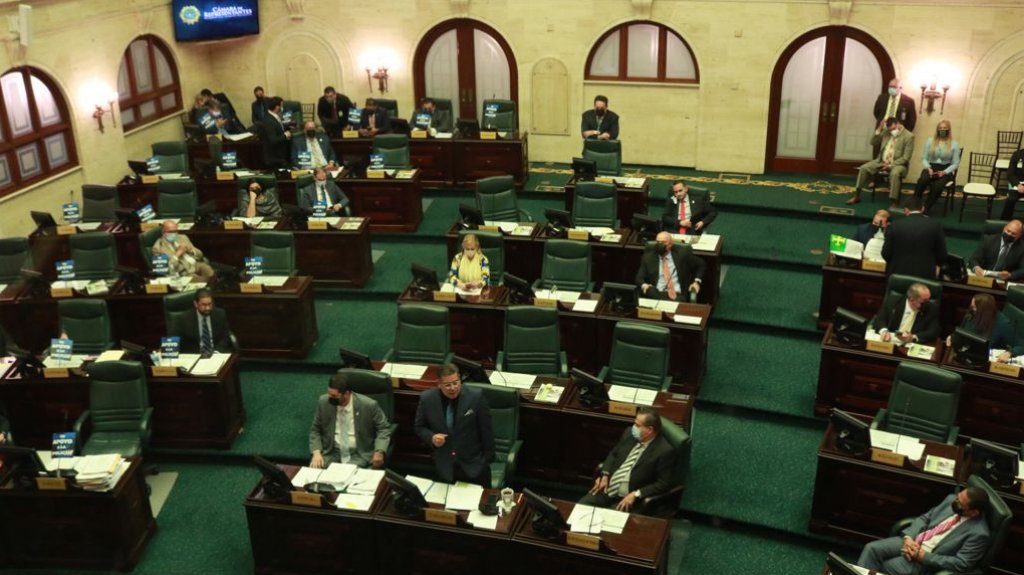  C&aacute;mara aprueba presupuesto que favorece a la Universidad de Puerto Rico, empleados p&uacute;blicos y pensionados 