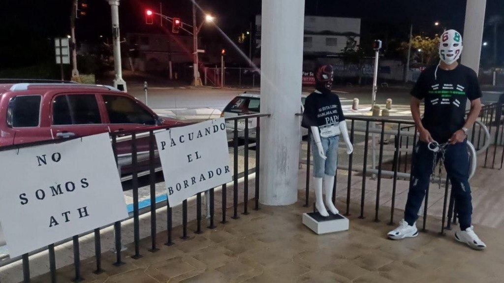  Vuelve a encadenarse en oficinas de ASUME por guías de pensiones 