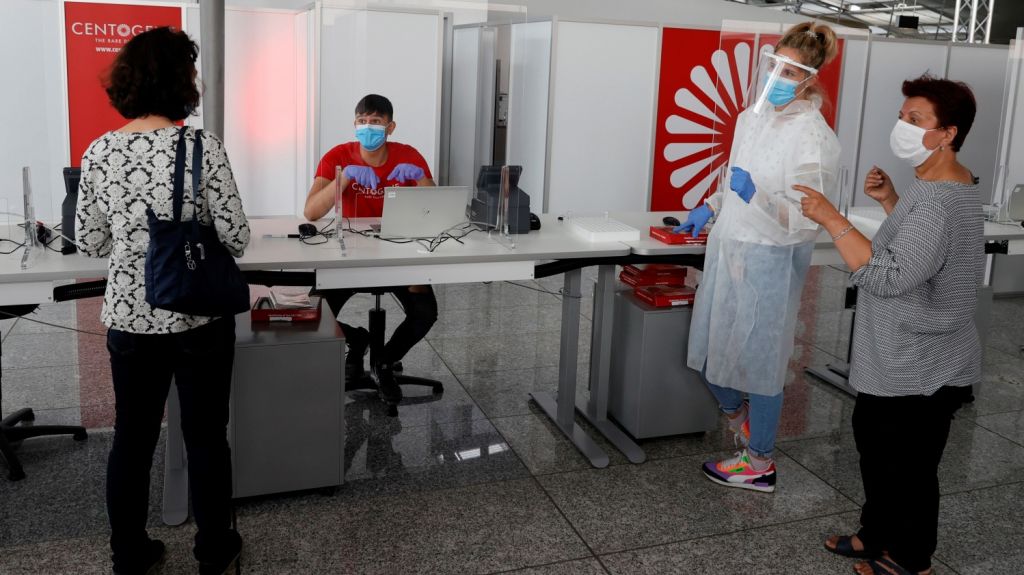  Los casos globales de coronavirus aumentan a 10,1 millones 