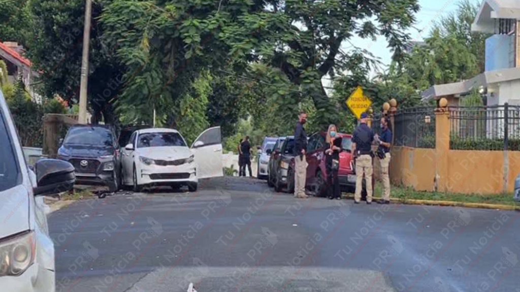  Video: Persecuci&oacute;n polic&iacute;aca en Rio Piedras termina con tiroteo y dos sospechosos muertos 