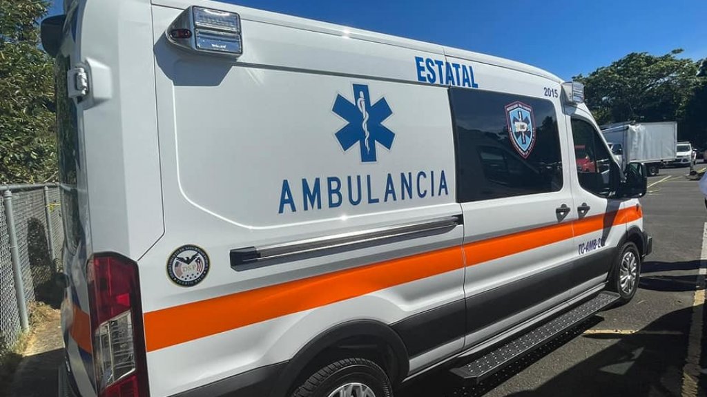  En condici&oacute;n de gravedad mujer por accidente de tr&aacute;nsito en Expreso PR-52 