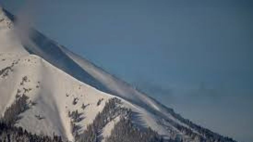  Vea video: Tres muertos y un desaparecido en Austria en una avalancha de nieve 