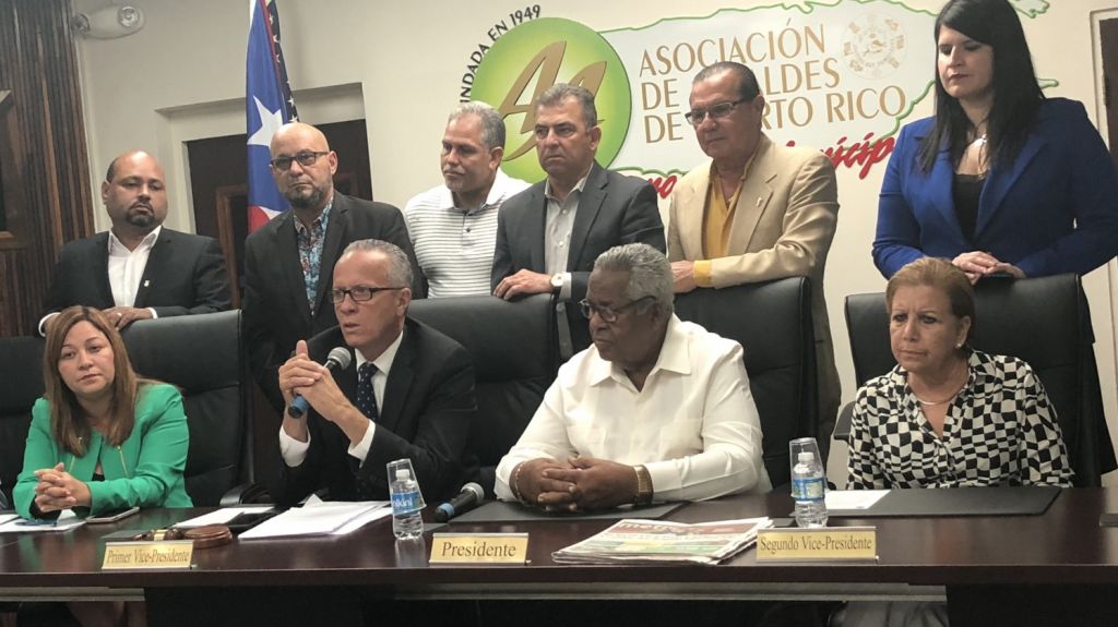  Alcaldes agradecen a congresistas ante reclamo sobre fondos federales CDBG 