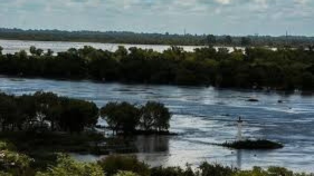  Vea video: Crecida de r&iacute;os en Uruguay dejan 514 desplazados 