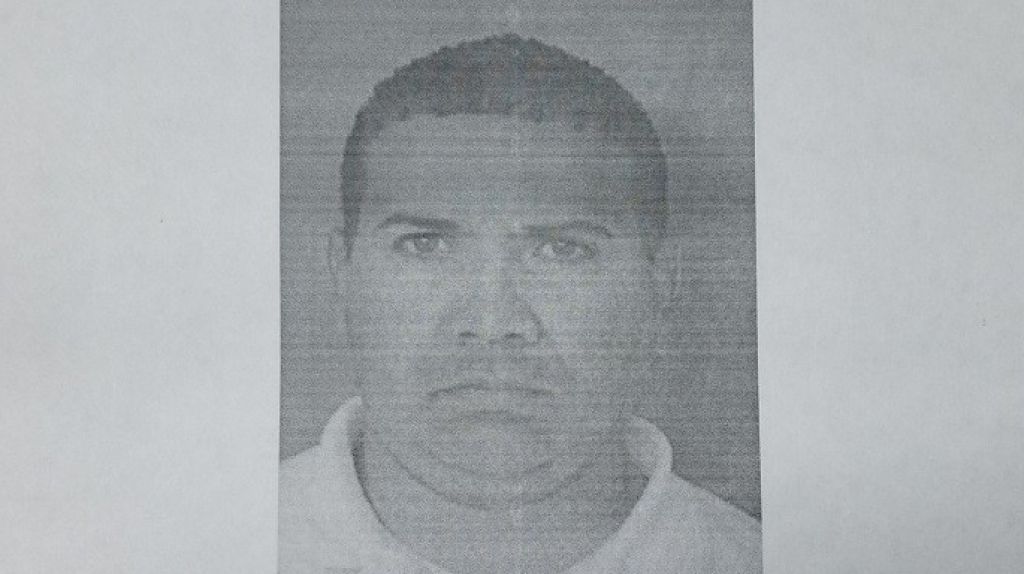  Hombre en San Germ&aacute;n dejo la pistola en el carro, se la robaron y luego dijo que lo hab&iacute;an asaltado 