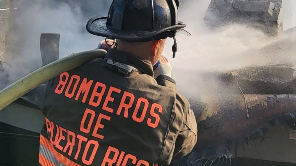  Encuentran cuerpo calcinado de un hombre al extinguir incendio en Bayam&oacute;n 