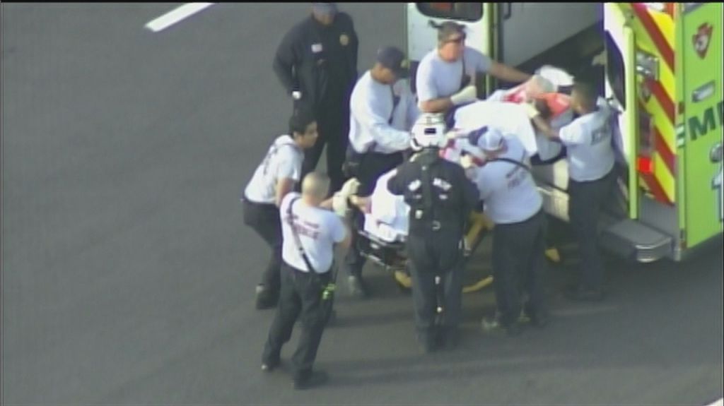  Una mujer se prende fuego en las afueras de un Walmart en Miami 