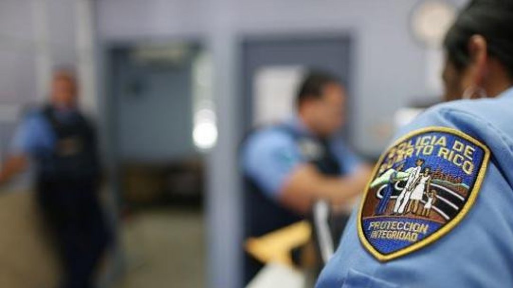  Le montan conversaci&oacute;n y le roban caja fuerte del cuarto en Bayam&oacute;n 