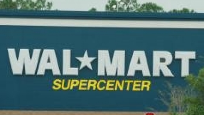 Tirotean su auto por ser empleada del mes 