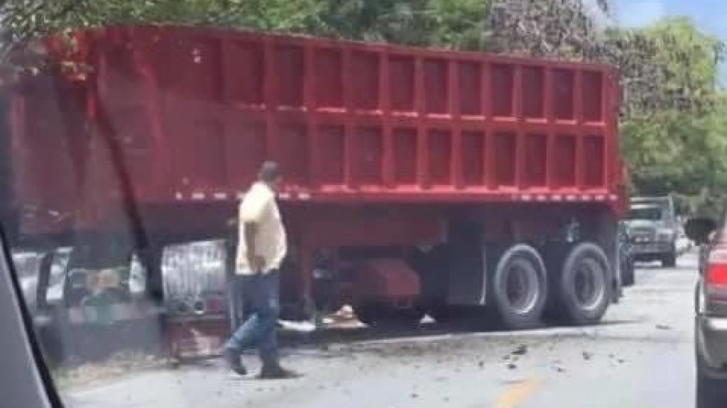  Cierran Carretera PR-14 en Juana D&iacute;az por accidente fatal 