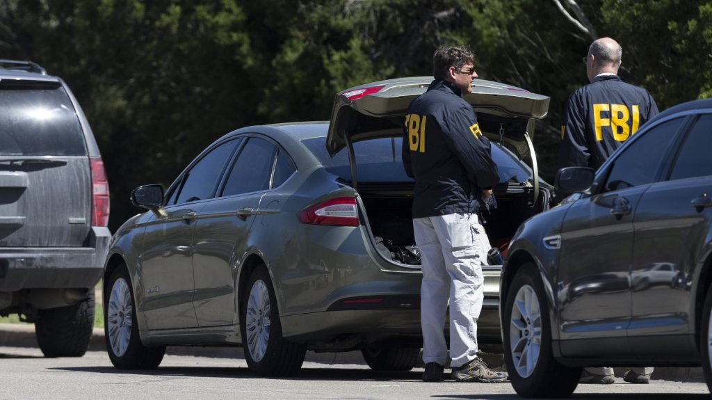  Evacuan a cientos de personas tras explosi&oacute;n en planta industrial de Illinois 