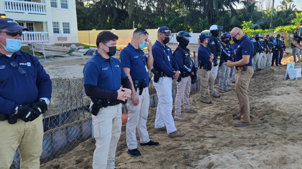  &ldquo;El gobernador sigue siendo responsable de este asunto, aunque ande en viajes de placer&rdquo; 