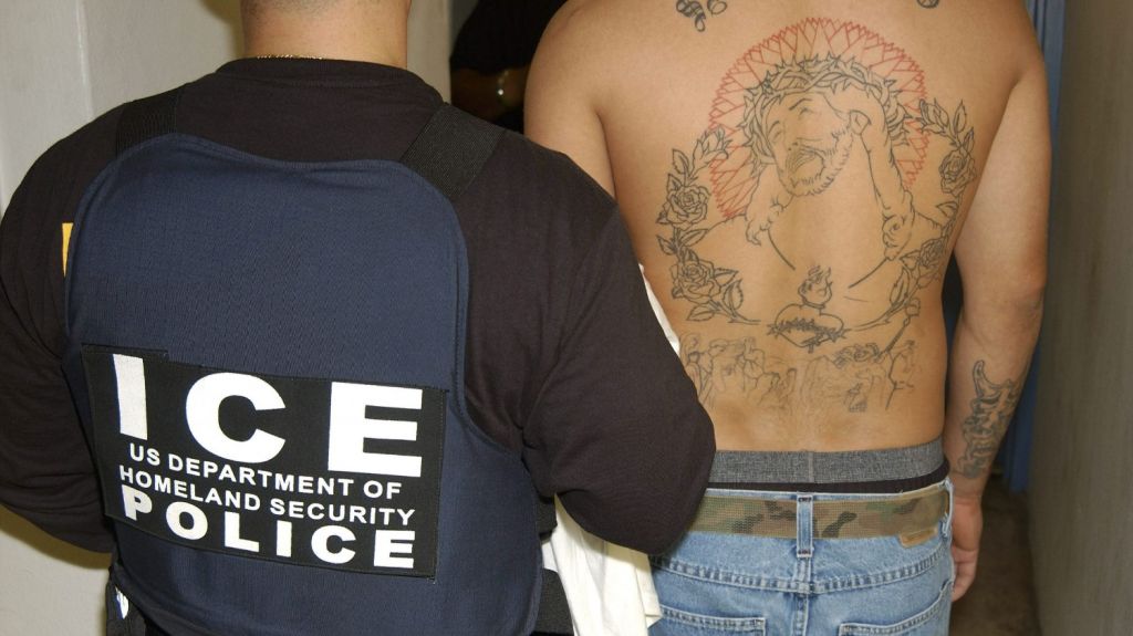  Imputan a cuatro pandilleros de la MS-13 que dejaron parapl&eacute;jico a un joven 