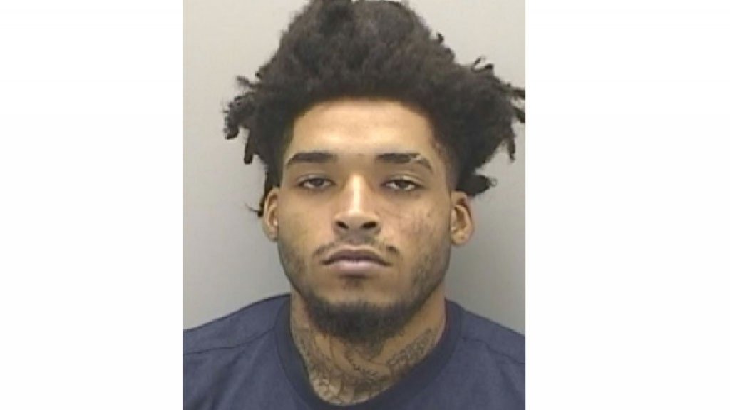  Arrestan en San Juan a hombre buscado por ley 54 