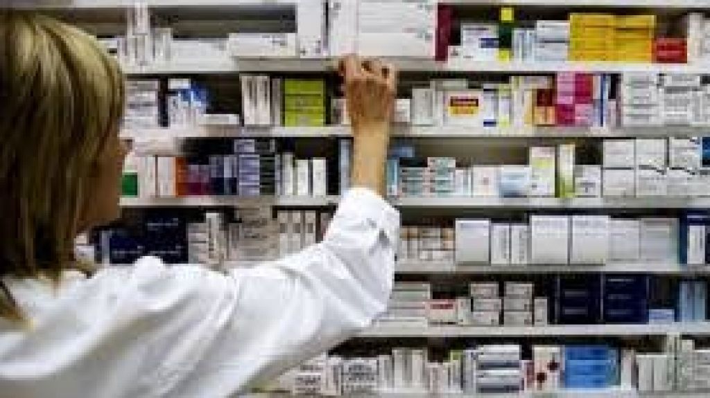  Farmacias de Comunidad reclaman acci&oacute;n en regulaci&oacute;n de intermediarios de beneficios de farmacias 