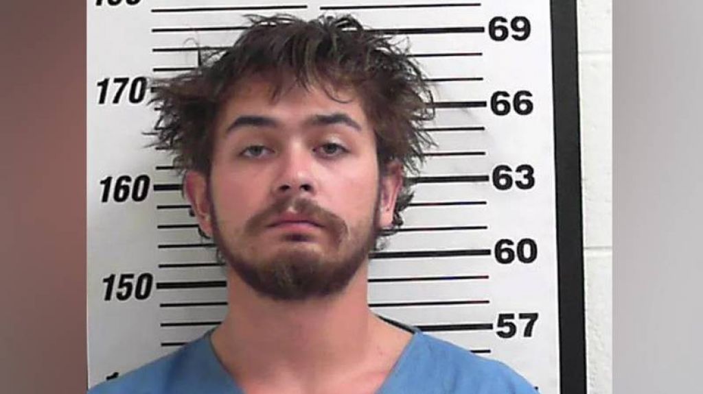  Matar a su madre y lo transmite en vivo en Facebook 