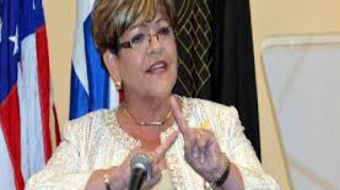 Mayita no eliminarÃ¡ beneficio para empleados municipales que sean contratados por la empresa privada