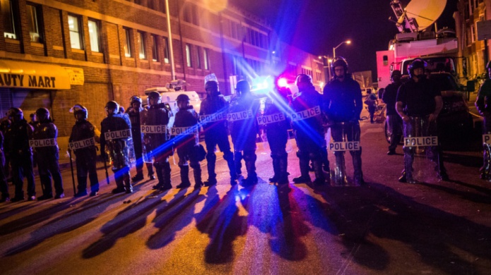 Seis policÃ­as de Baltimore son acusados por la muerte de Freddie Gray
