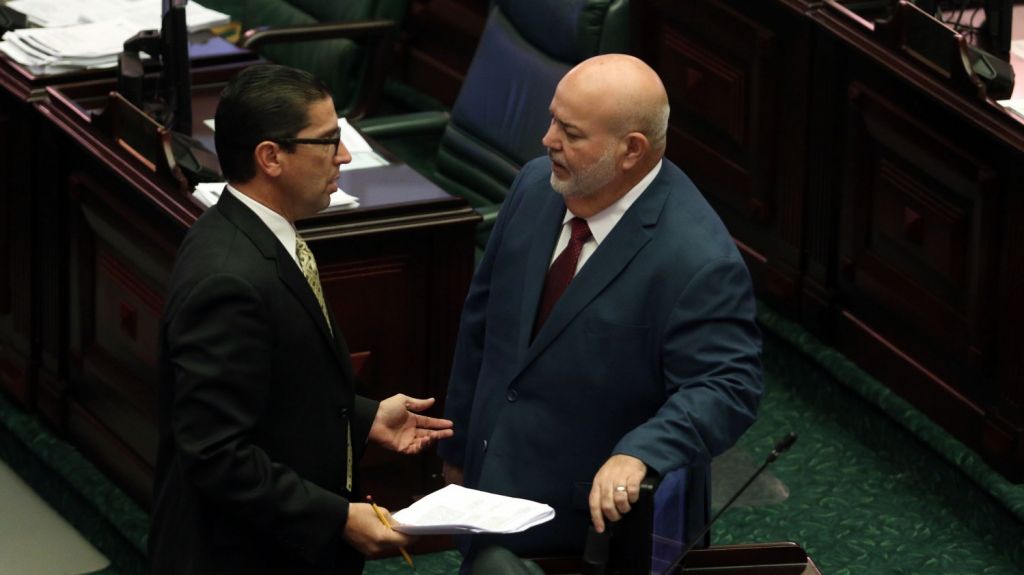  Aprueban medida que requiere ayuda a Trump para atender los casos acumulados en Ciencias Forenses 