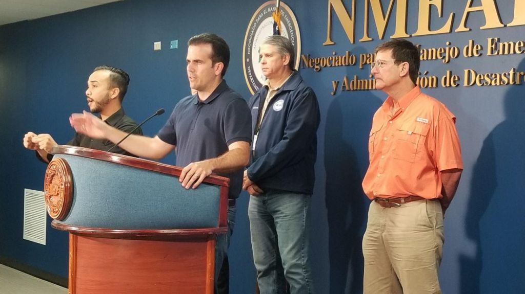  Hay 24 mil clientes de la AEE sin servicio, seg&uacute;n el gobernador 