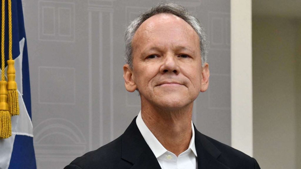  Director AEE asegura factura bajar&aacute; m&aacute;s en julio y que el sistema est&aacute; fuerte para huracanes 