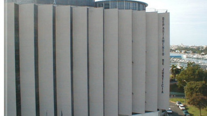 Cargos contra hombre que falsificÃ³ cheques de una cuenta del Departamento de CorrecciÃ³n 