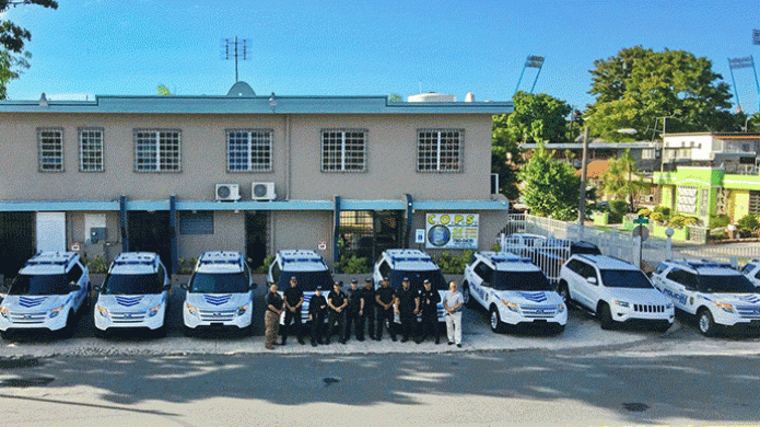 OrganizaciÃ³n policial entrega equipo a divisiÃ³n canina de la policÃ­a 