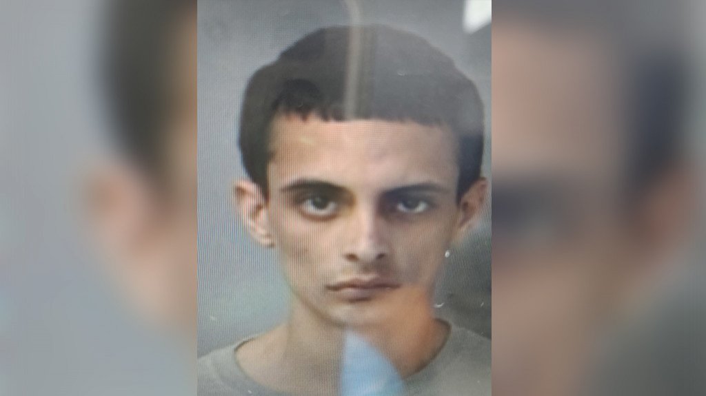  VIDEO: A la c&aacute;rcel sujeto acusado de asesinar a un hombre en Garaje Gulf de Morovis 