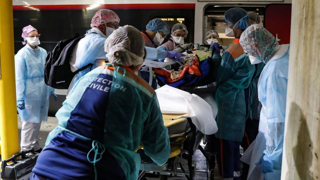  Cient&iacute;ficos brit&aacute;nicos alertan que entre el 50 y el 80% de la poblaci&oacute;n mundial podr&iacute;a infectarse de coronavirus 