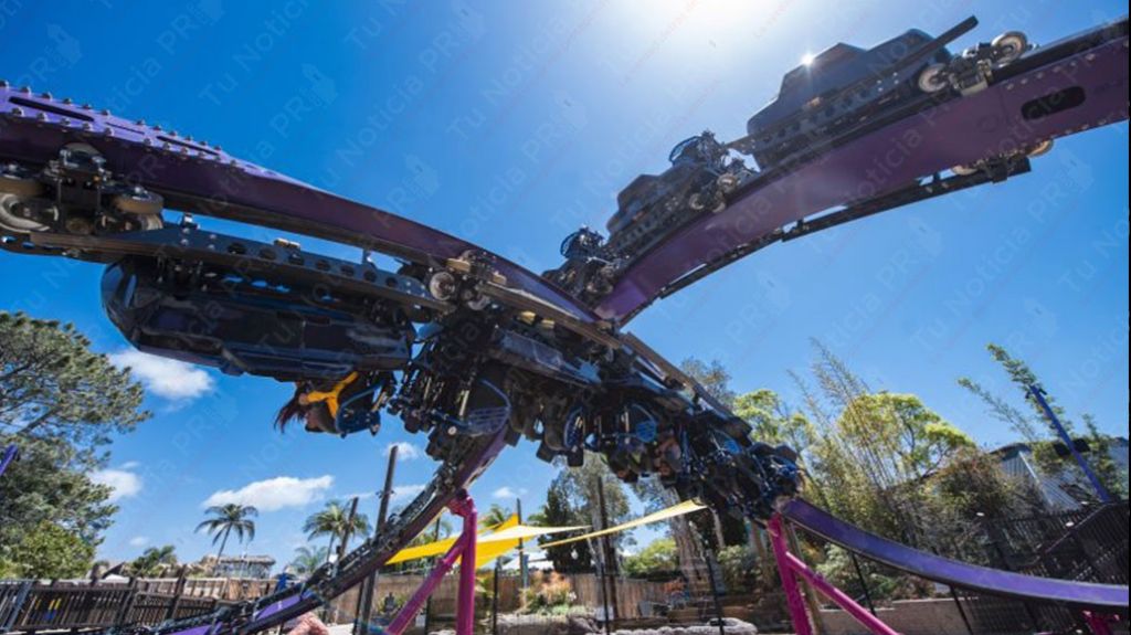  Rescatan 32 personas atrapadas en una monta&ntilde;a rusa de &ldquo;SeaWorld&rdquo; en San Diego 