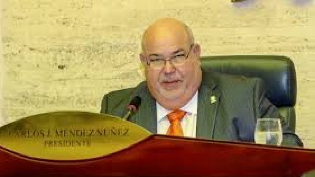  Presidente Cameral lleva suministros a Vieques 