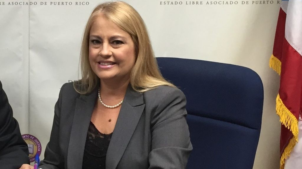  Gobernadora dilucida si ser precandidata a gobierno de la isla 