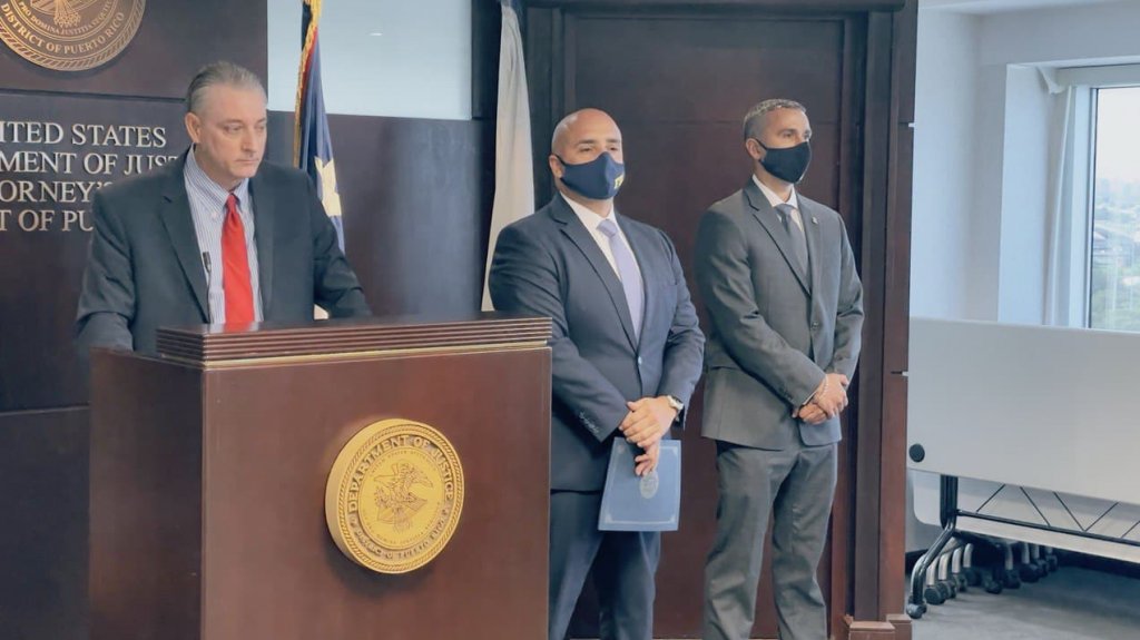  Sentencian a un a&ntilde;o y un mes de prisi&oacute;n federal a estudiante que hacke&oacute; m&aacute;s de una docena de cuentas de correos electr&oacute;nicos y Snapchat de alumnas de la UPR 