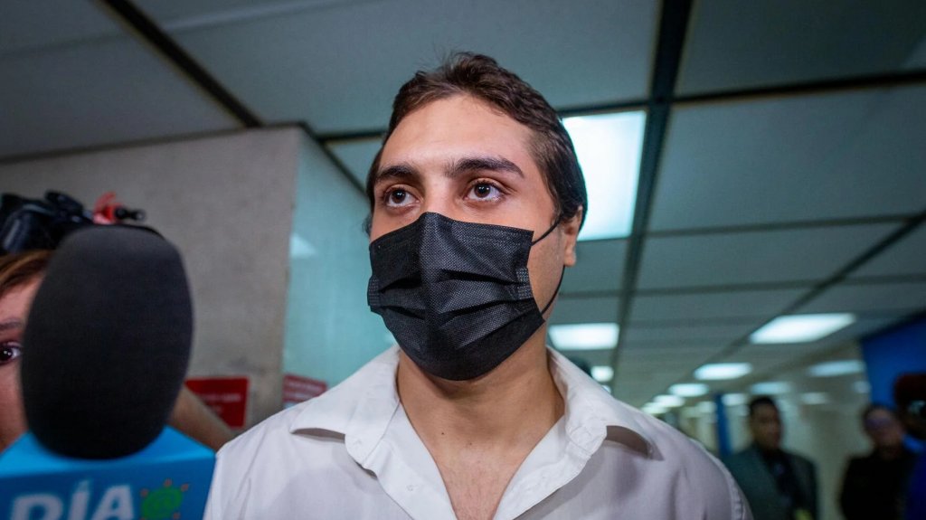  Sobrino de Ricky Martin solicita desestimaci&oacute;n de demanda alegando &ldquo;falta de capacidad&ldquo; 