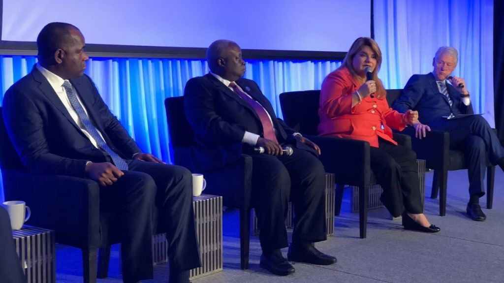  Jenniffer Gonz&aacute;lez y el Clinton Foundation unen esfuerzos para la recuperaci&oacute;n de Puerto Rico 