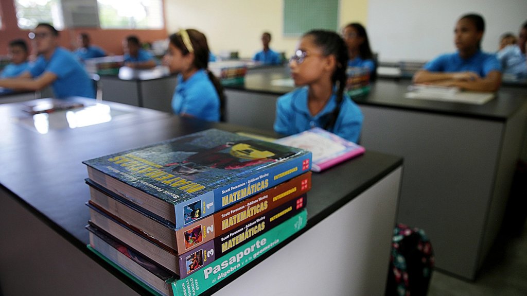  Educaci&oacute;n anuncia apertura de 405 escuelas 