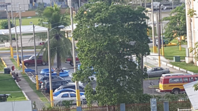 Video: Abren Hidrantes para incendio, en residencial de Rio Piedras, para celebrar Noche de San Juan