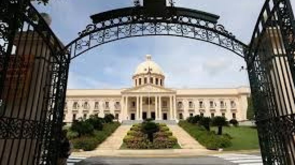  Gobierno ampliará laboratorios y se dispondrá de un test para detección rápida del COVID-19 