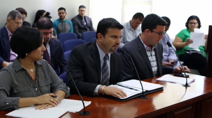 EvalÃºan medida para computar propina sin incluir el IVU