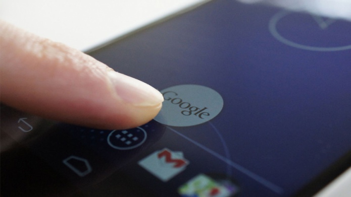 Google Now ya permite dictar y enviar mensajes de WhatsApp con comandos de voz