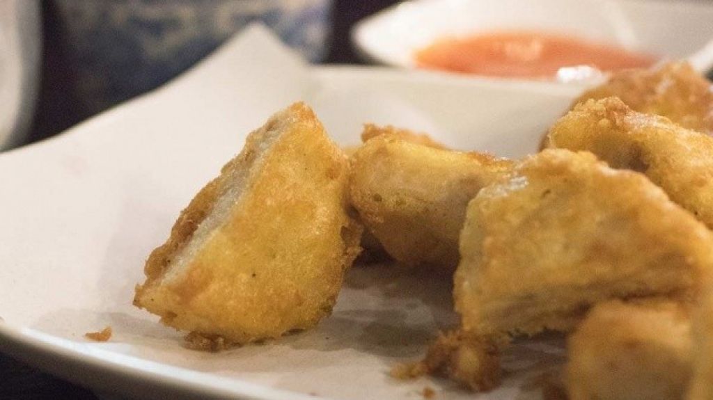  Vegana denuncia a sus amigos por hacerla comer pollo en su borrachera 