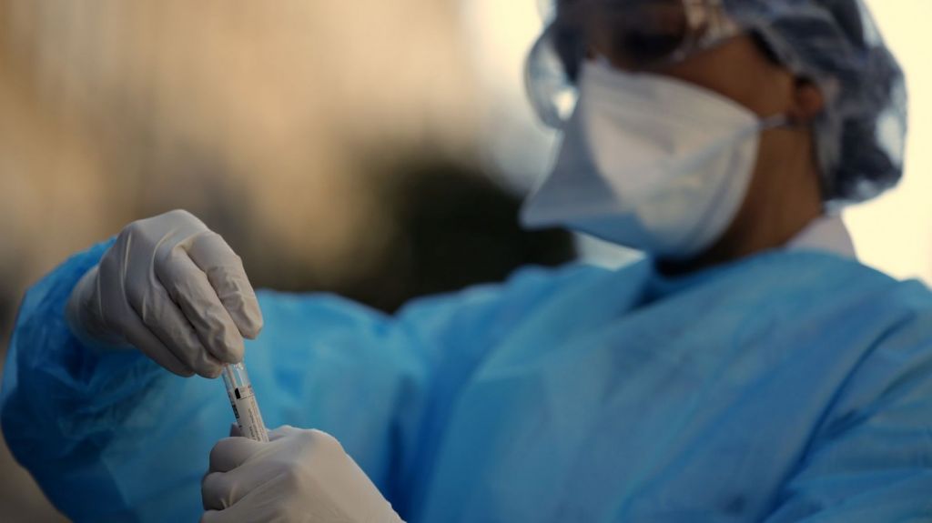  Buscan ordenar a CEE a realizar prueba de COVID-19 a funcionarios electorales 