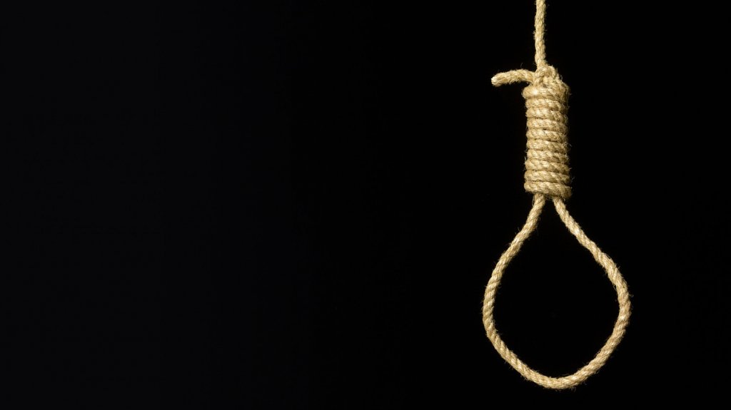 Hombre de 49 a&ntilde;os se suicida en residencia de Fajardo 